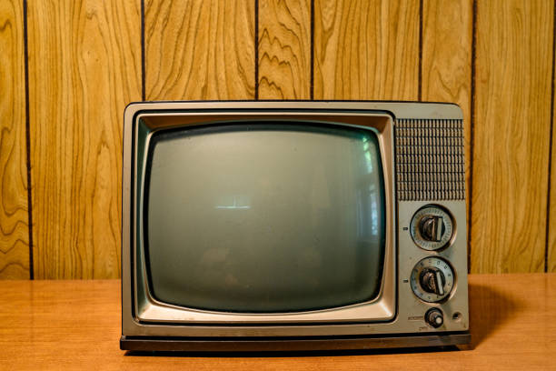Televizoriai keičiasi, tačiau ar keičiasi remonto sudėtingumas?
